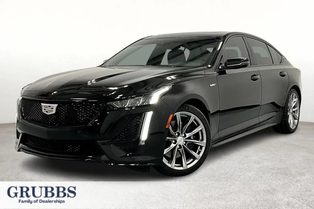2024 Cadillac CT5 V photo 1