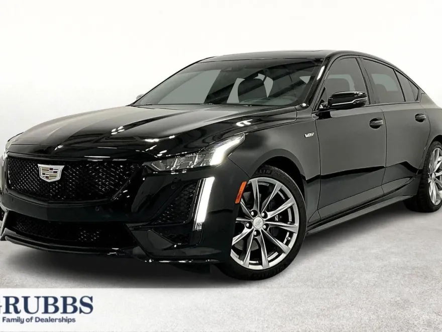 2024 Cadillac CT5 V photo 1