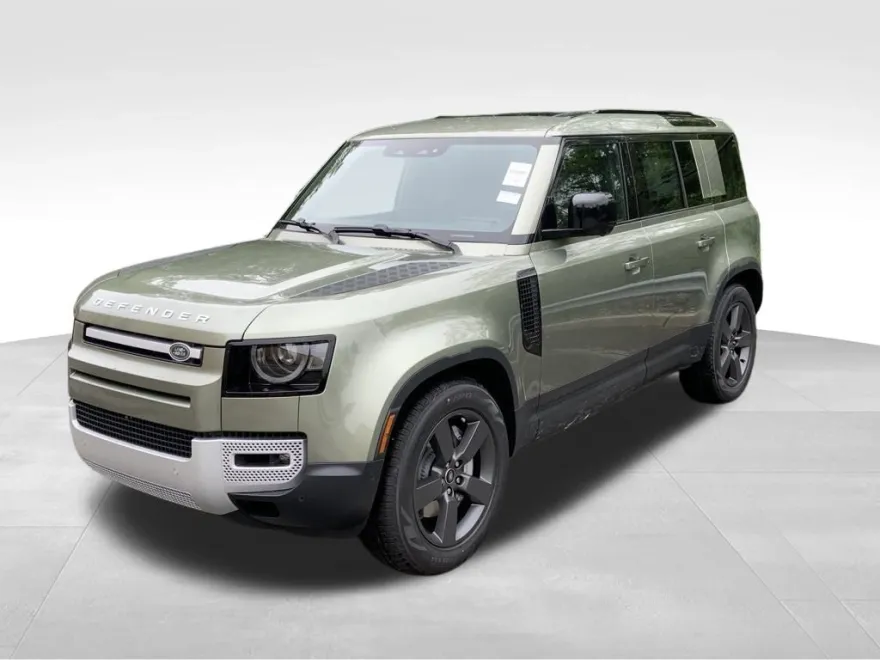 2025 Land Rover Defender 110 S photo 1