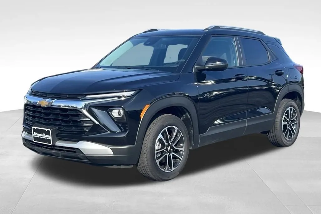 2025 Chevrolet Trailblazer LT photo 1