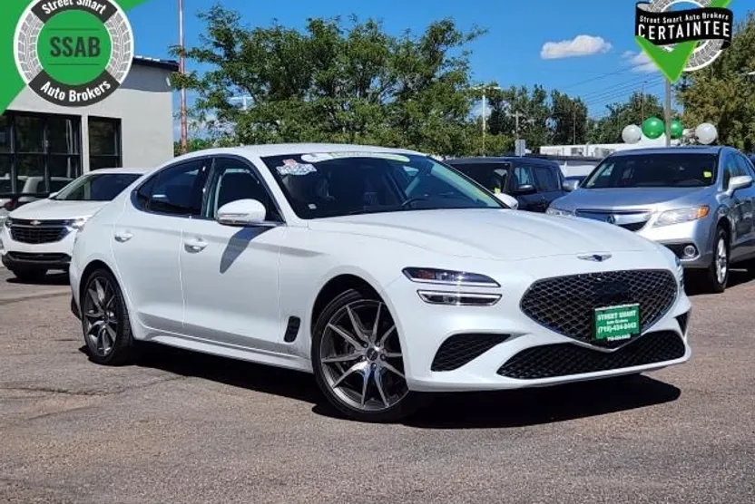 2023 Genesis G70 2.0T photo 1