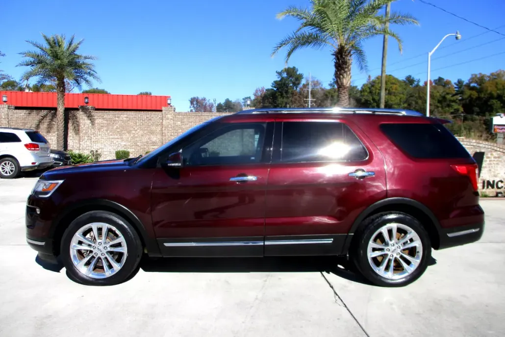 2018 Ford Explorer Limited photo 1