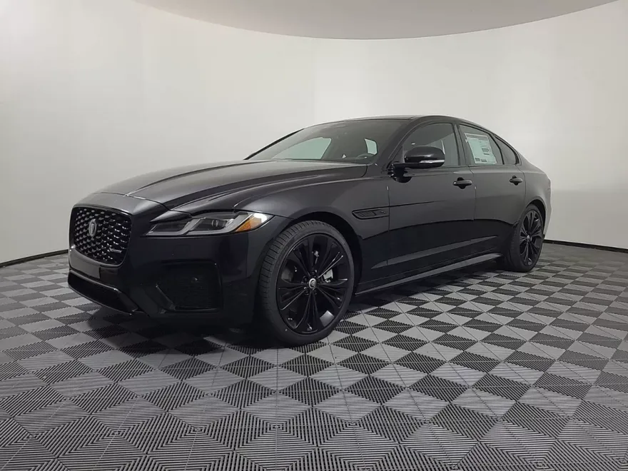 2024 Jaguar XF R-Dynamic SE photo 1