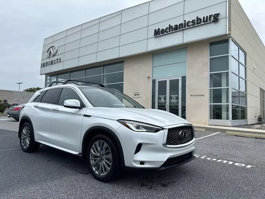 2023 Infiniti QX50 Luxe AWD photo 1
