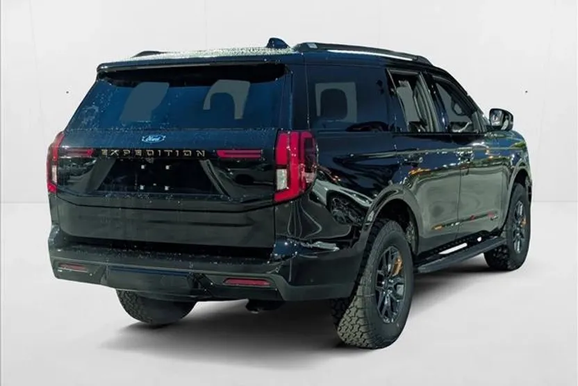 2025 Ford Expedition photo 1