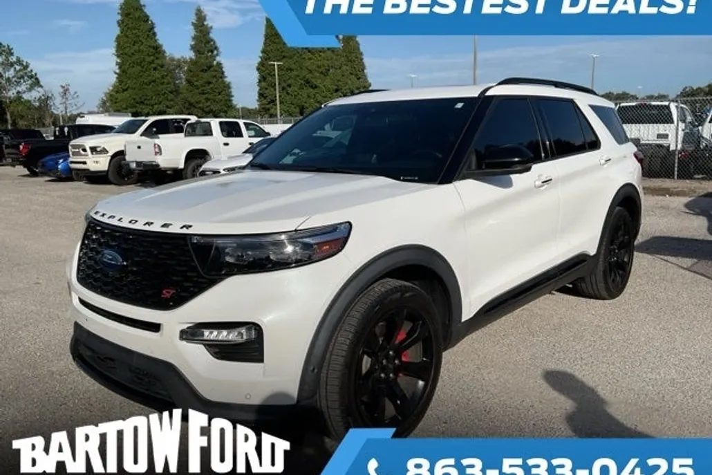 2021 Ford Explorer ST photo 1
