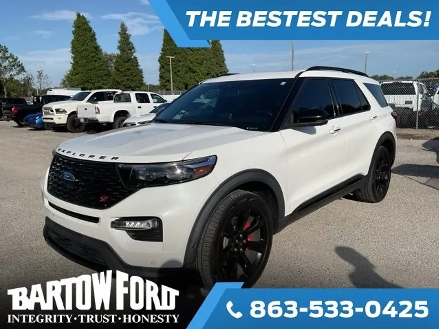 2021 Ford Explorer ST photo 1