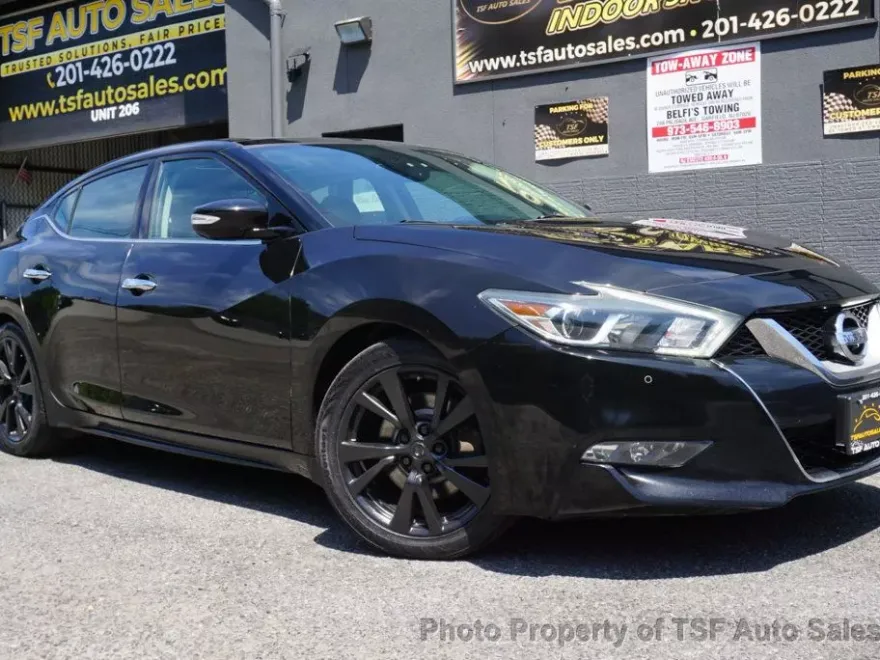 2017 Nissan Maxima Platinum photo 1