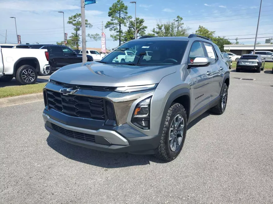 2026 Chevrolet Equinox ACTIV photo 1