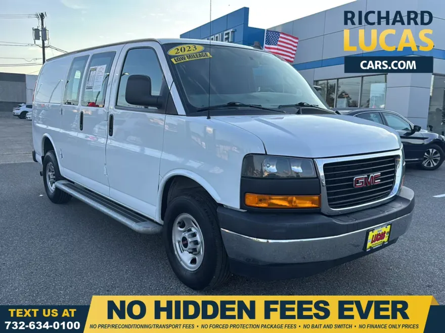 2023 Gmc Savana 2500 Cargo photo 1