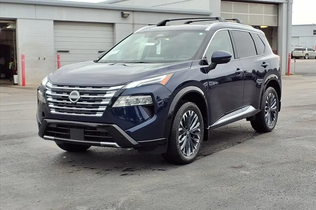2026 Nissan Rogue Platinum photo 1
