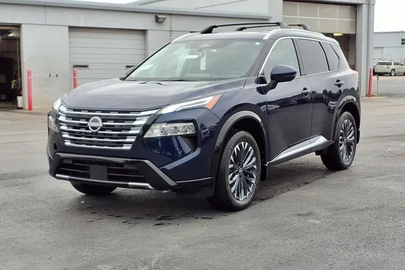 2026 Nissan Rogue Platinum photo 1