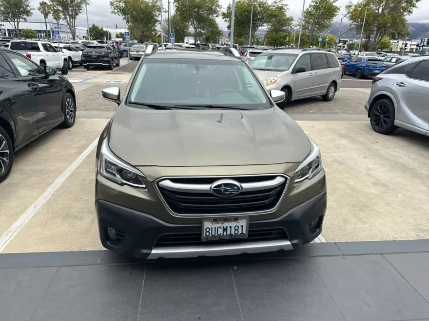 2021 Subaru Outback Touring photo 1