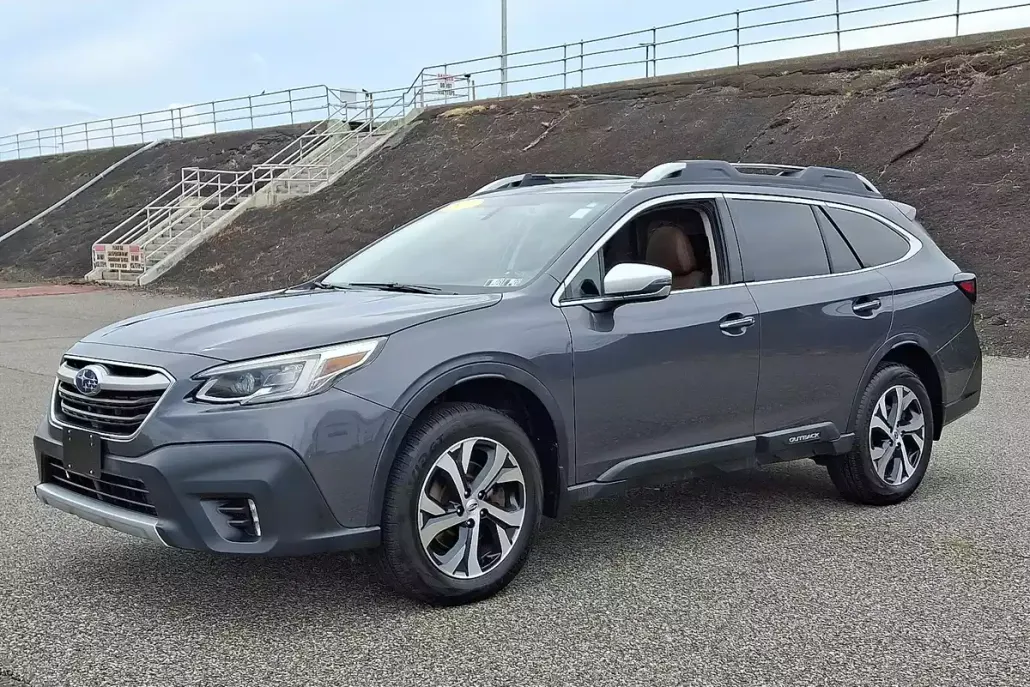 2021 Subaru Outback Touring XT photo 1