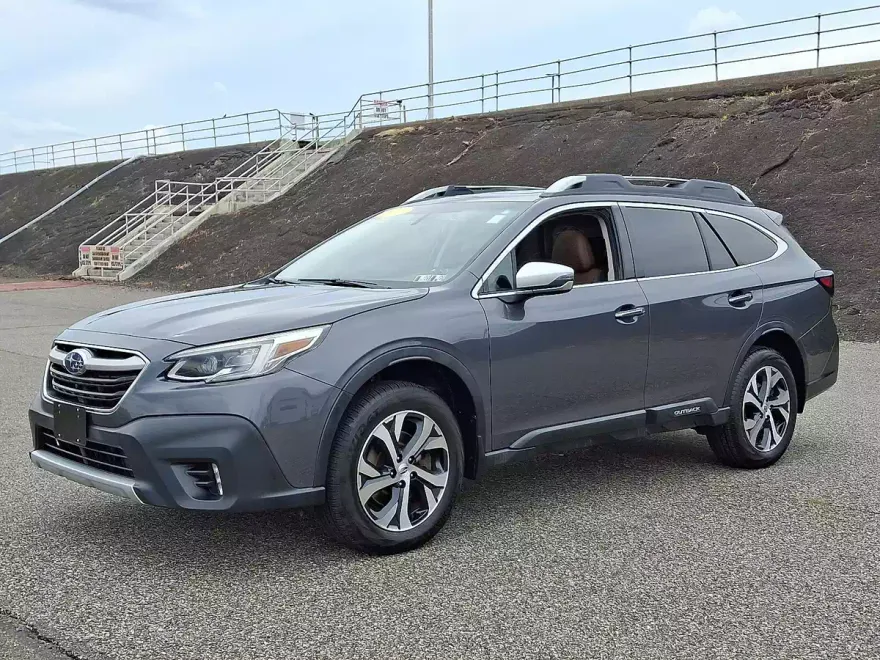 2021 Subaru Outback Touring XT photo 1