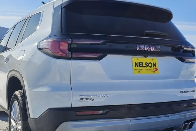 2025 Gmc Acadia Elevation photo 1