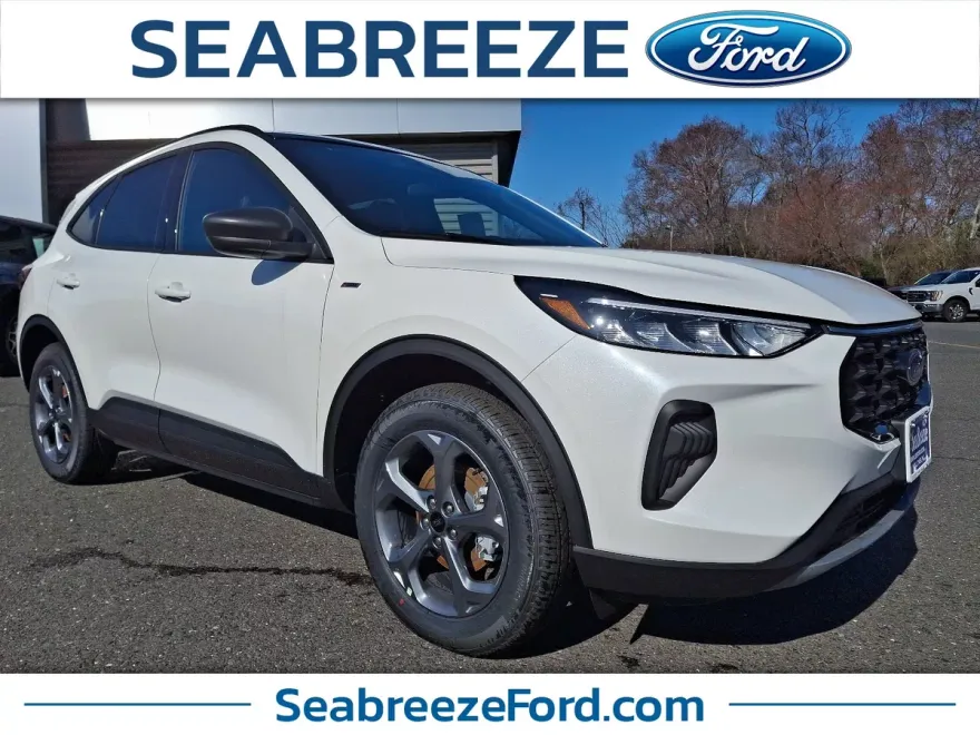 2025 Ford Escape ST-Line photo 1