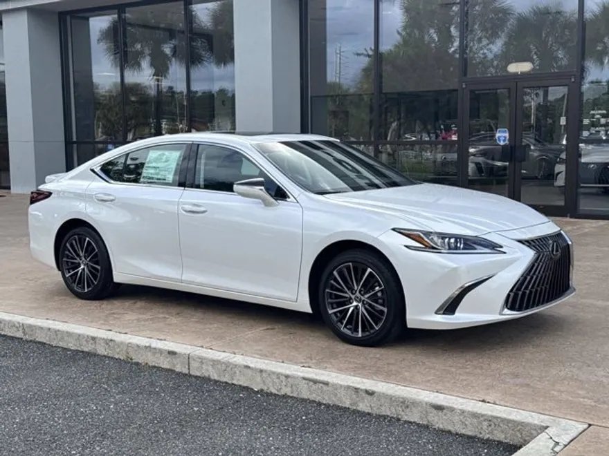 2025 Lexus ES 300h Premium photo 1