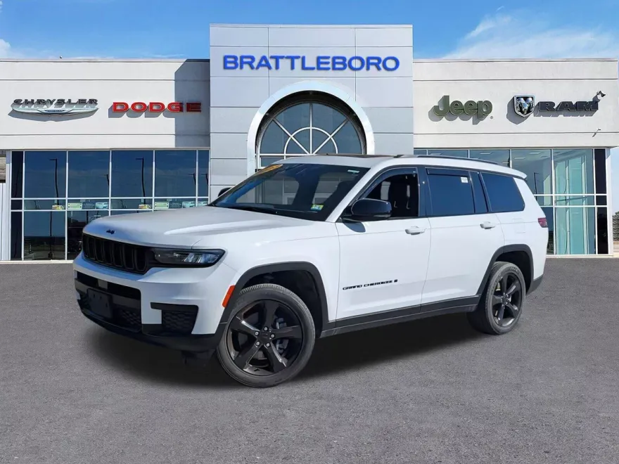 2023 Jeep Grand Cherokee Altitude photo 1