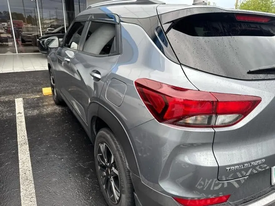 2022 Chevrolet Trailblazer LT photo 1
