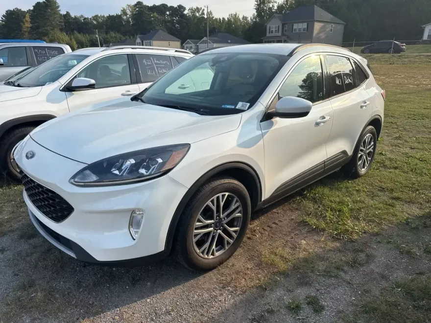 2021 Ford Escape SEL photo 1