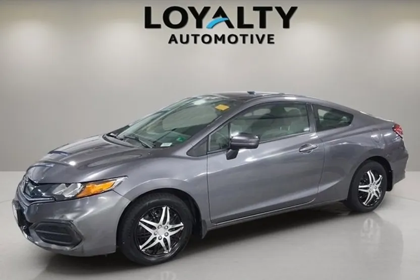2015 Honda Civic LX photo 1