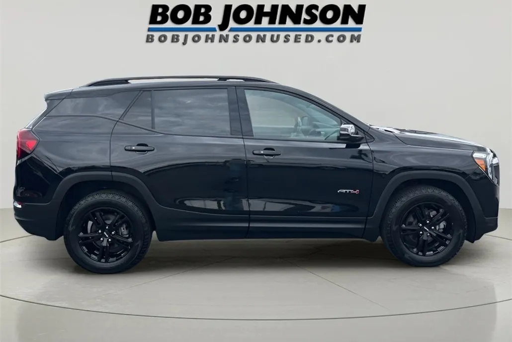 2022 Gmc Terrain AT4 photo 1