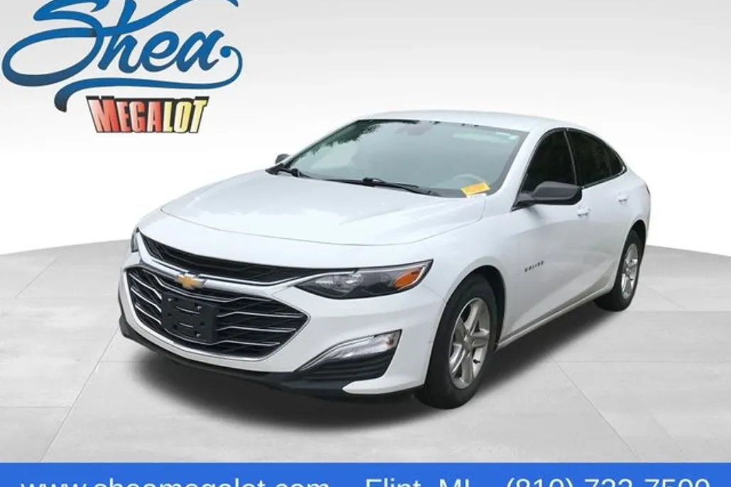 2023 Chevrolet Malibu LS photo 1