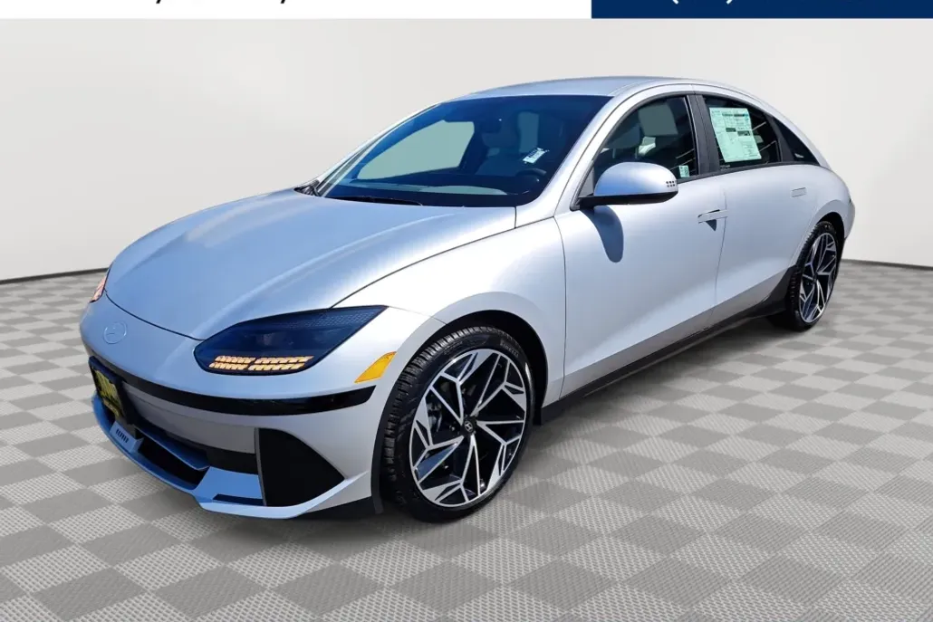 2024 Hyundai Ioniq 6 SEL photo 1