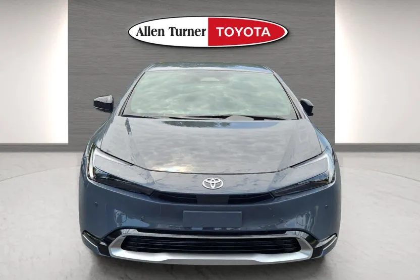 2026 Toyota Prius Plug-in Hybrid XSE photo 1
