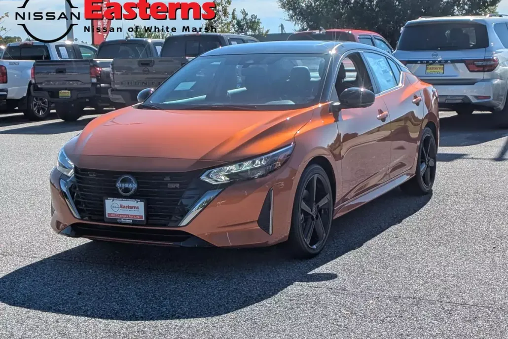 2025 Nissan Sentra SR photo 1