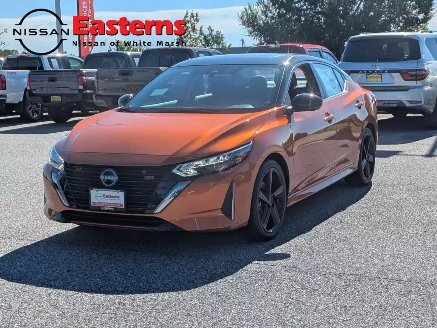 2025 Nissan Sentra SR photo 1