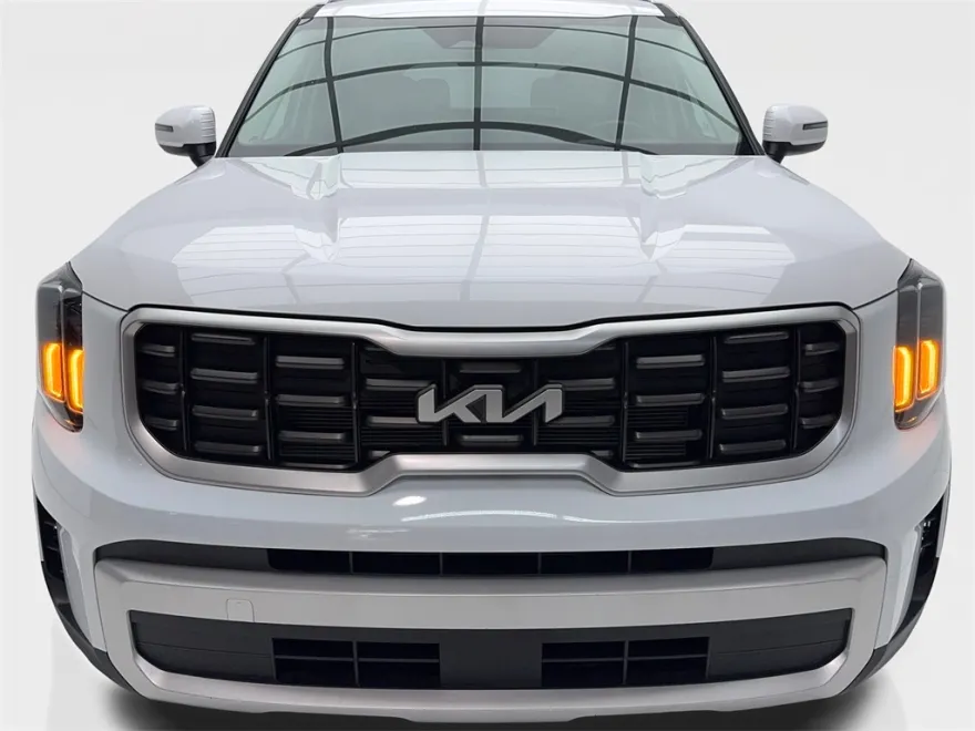 2025 Kia Telluride S photo 1