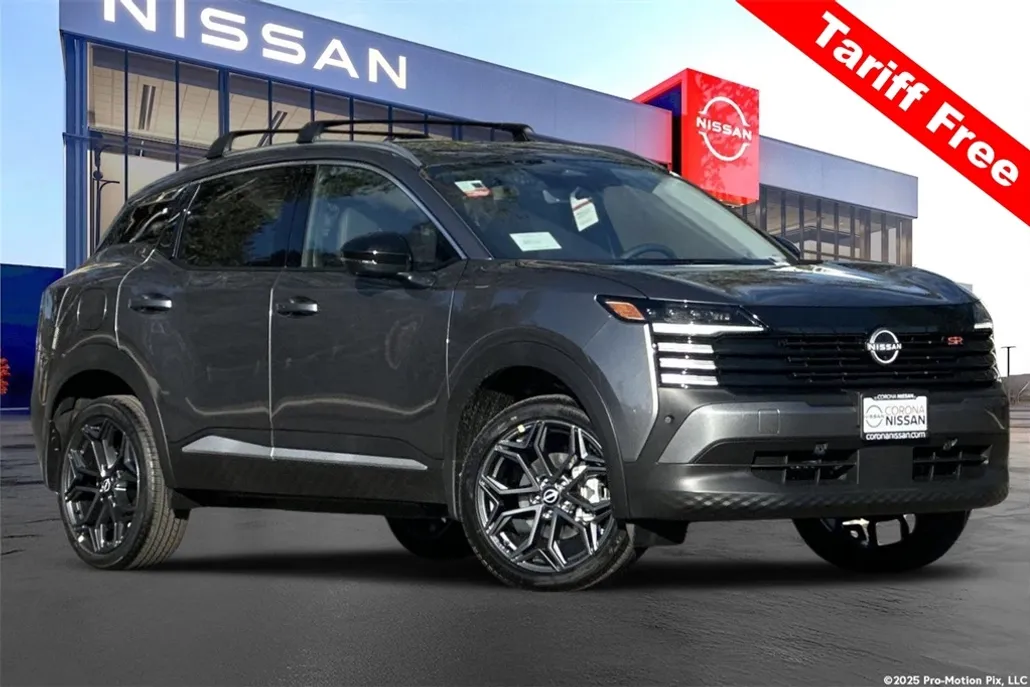 2026 Nissan Kicks SR photo 1