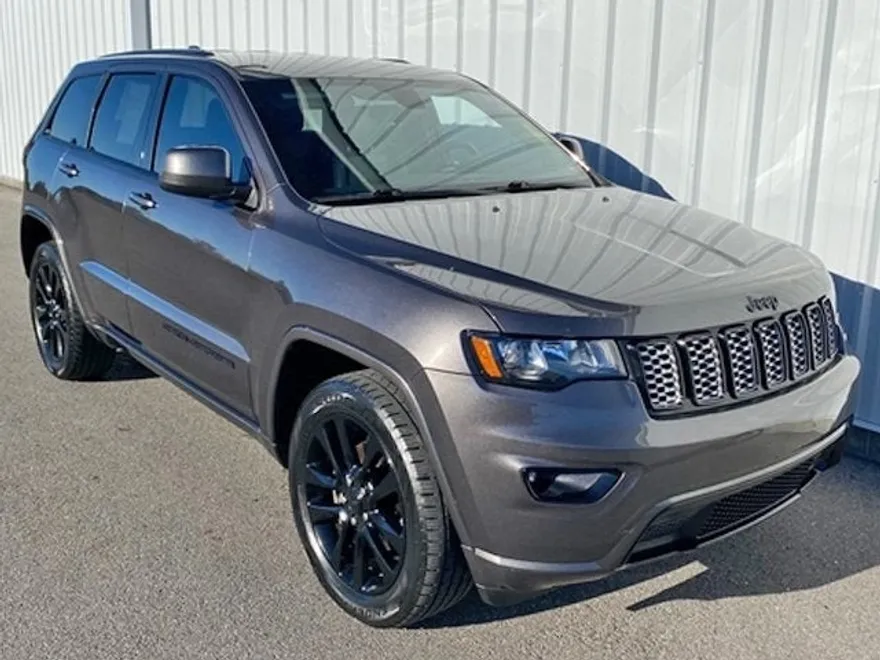 2019 Jeep Grand Cherokee Altitude photo 1