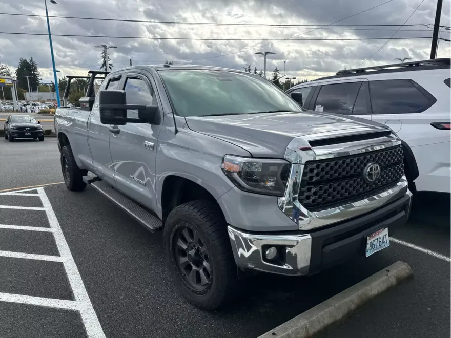 2019 Toyota Tundra SR5 Double Cab photo 1