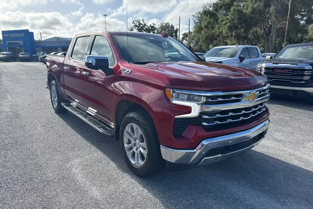 2024 Chevrolet Silverado 1500 photo 1