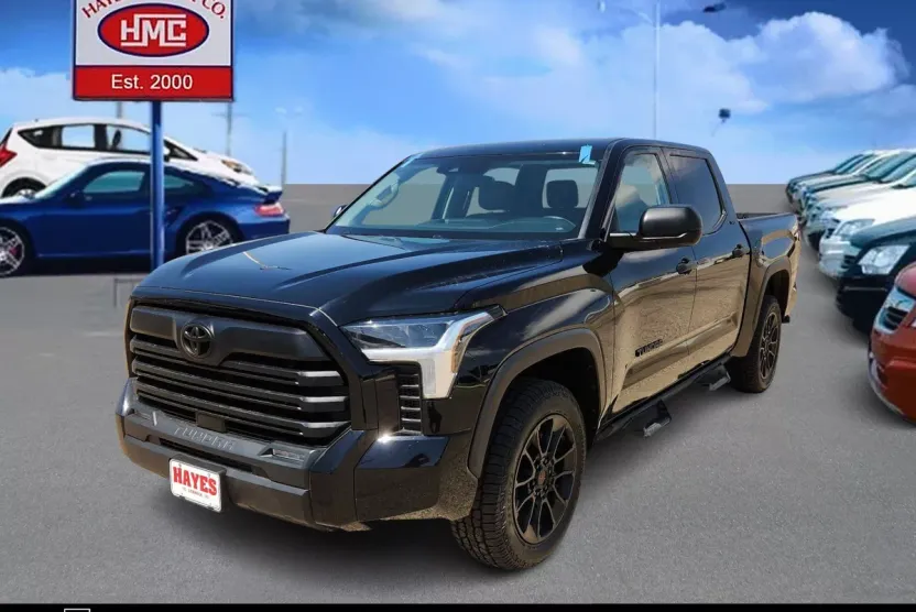 2023 Toyota Tundra SR5 photo 1