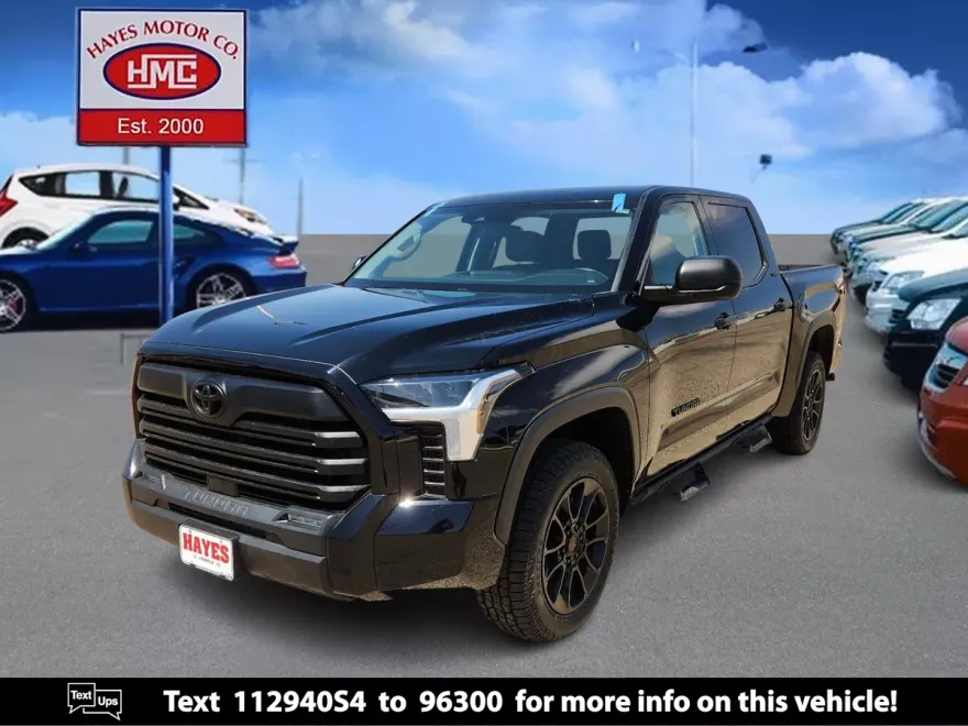2023 Toyota Tundra SR5 photo 1
