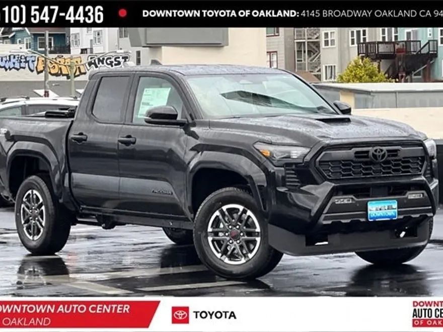 2025 Toyota Tacoma TRD Sport photo 1
