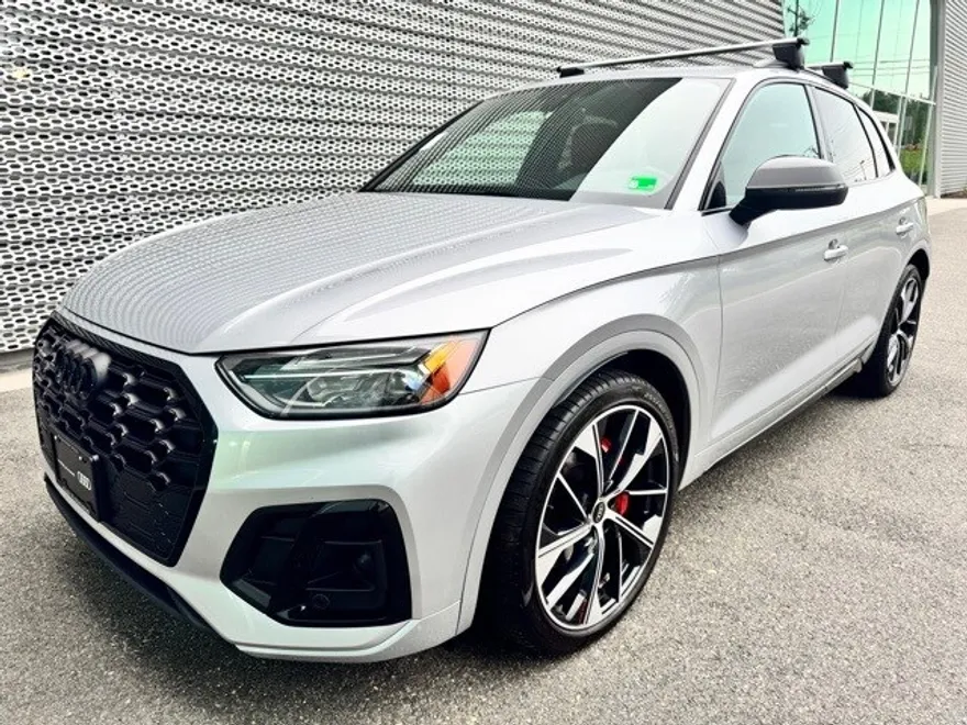 2024 Audi SQ5 Premium Plus photo 1