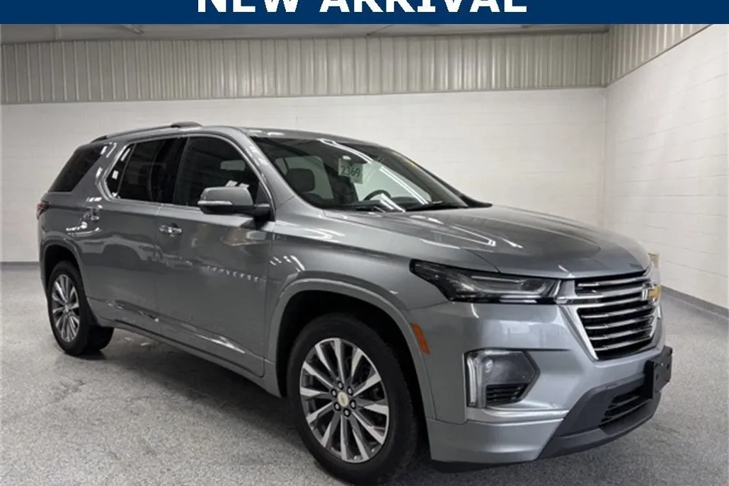 2023 Chevrolet Traverse Premier photo 1