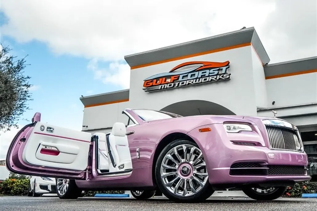 2020 Rolls Royce Dawn photo 1