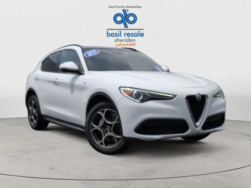 2022 Alfa Romeo Stelvio Ti photo 1