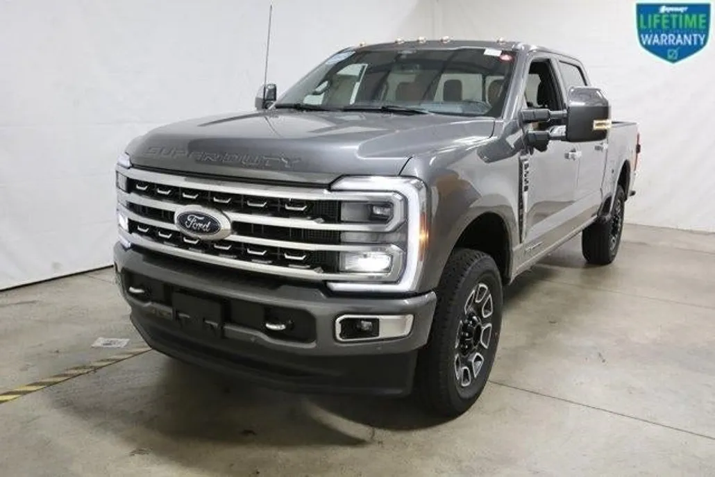 2024 Ford F-250 Platinum photo 1