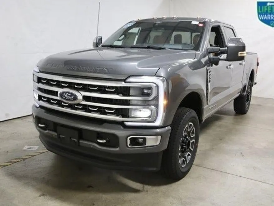 2024 Ford F-250 Platinum photo 1