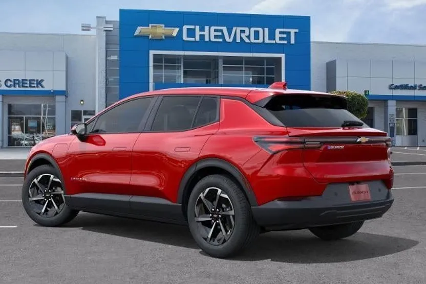 2026 Chevrolet Equinox EV 1LT photo 1