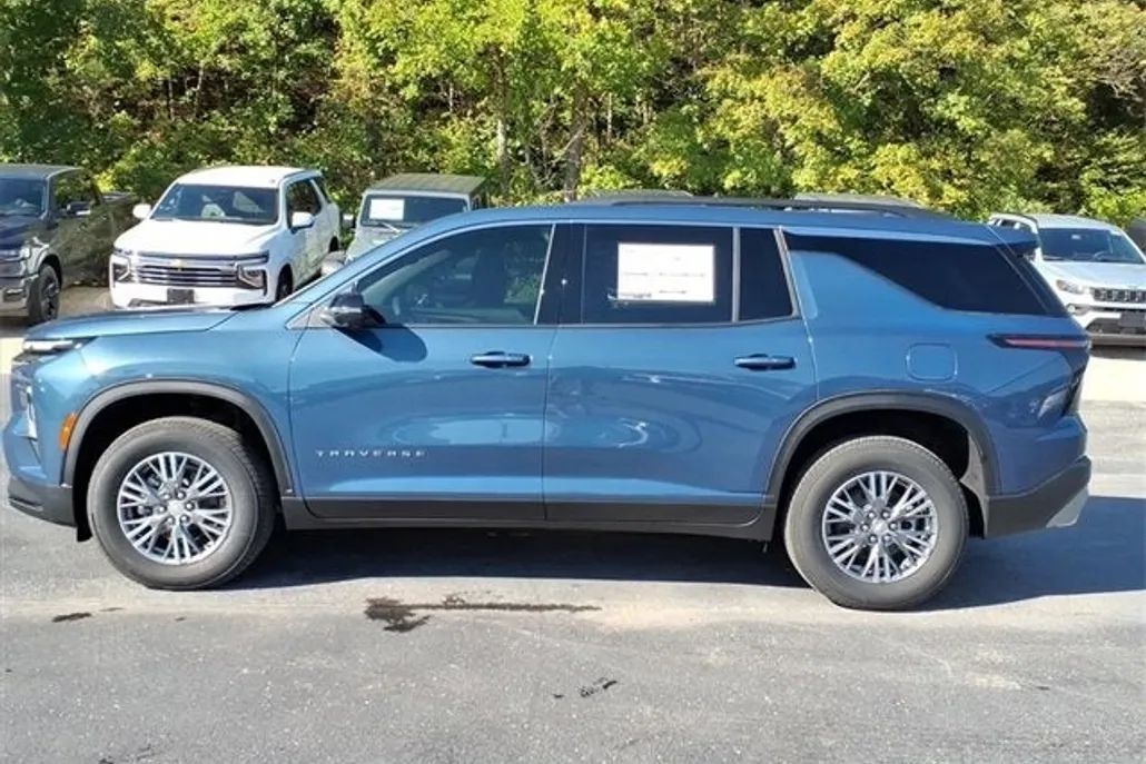 2026 Chevrolet Traverse photo 1