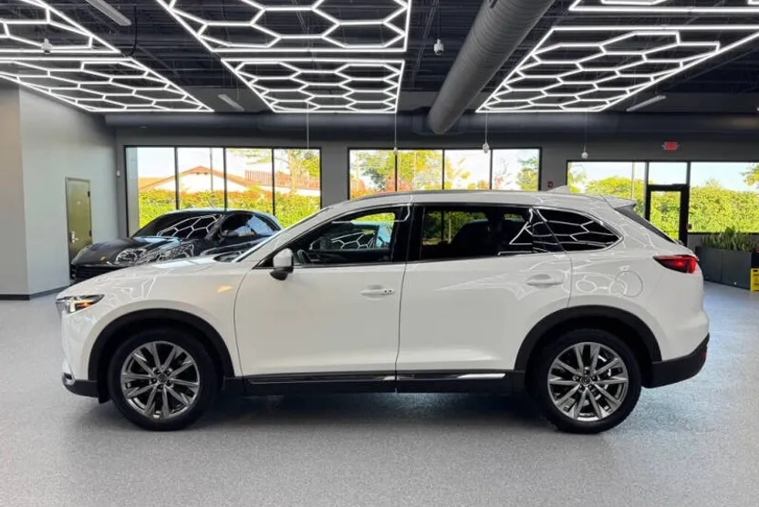 2018 Mazda CX-9 Grand Touring photo 1