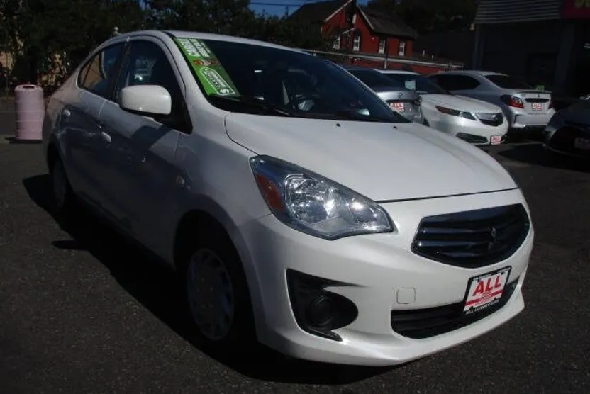 2019 Mitsubishi Mirage G4 ES photo 1